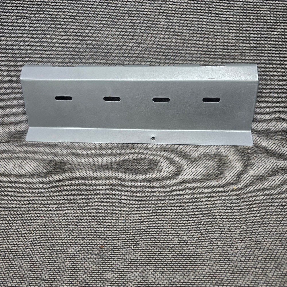 GE Metal Mounting Bracket Slotted Heat Shield Silver Good Industrial L-Shape